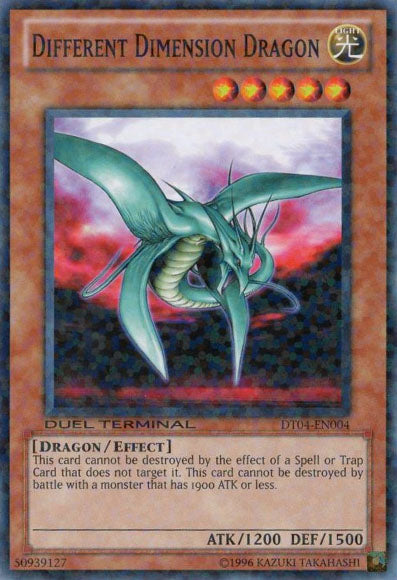 Different Dimension Dragon [DT04-EN004] Common | Cracking-Singles